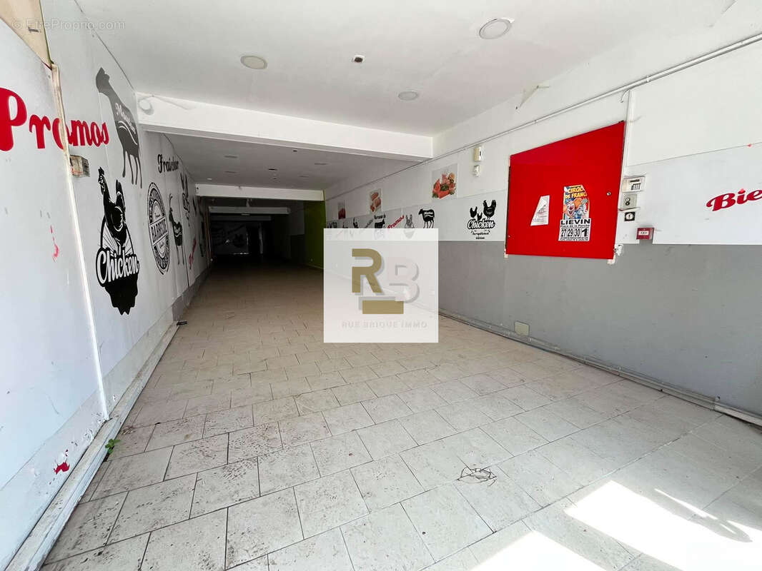 Local commercial Hyper centre LIEVIN 240m2 - photo 2