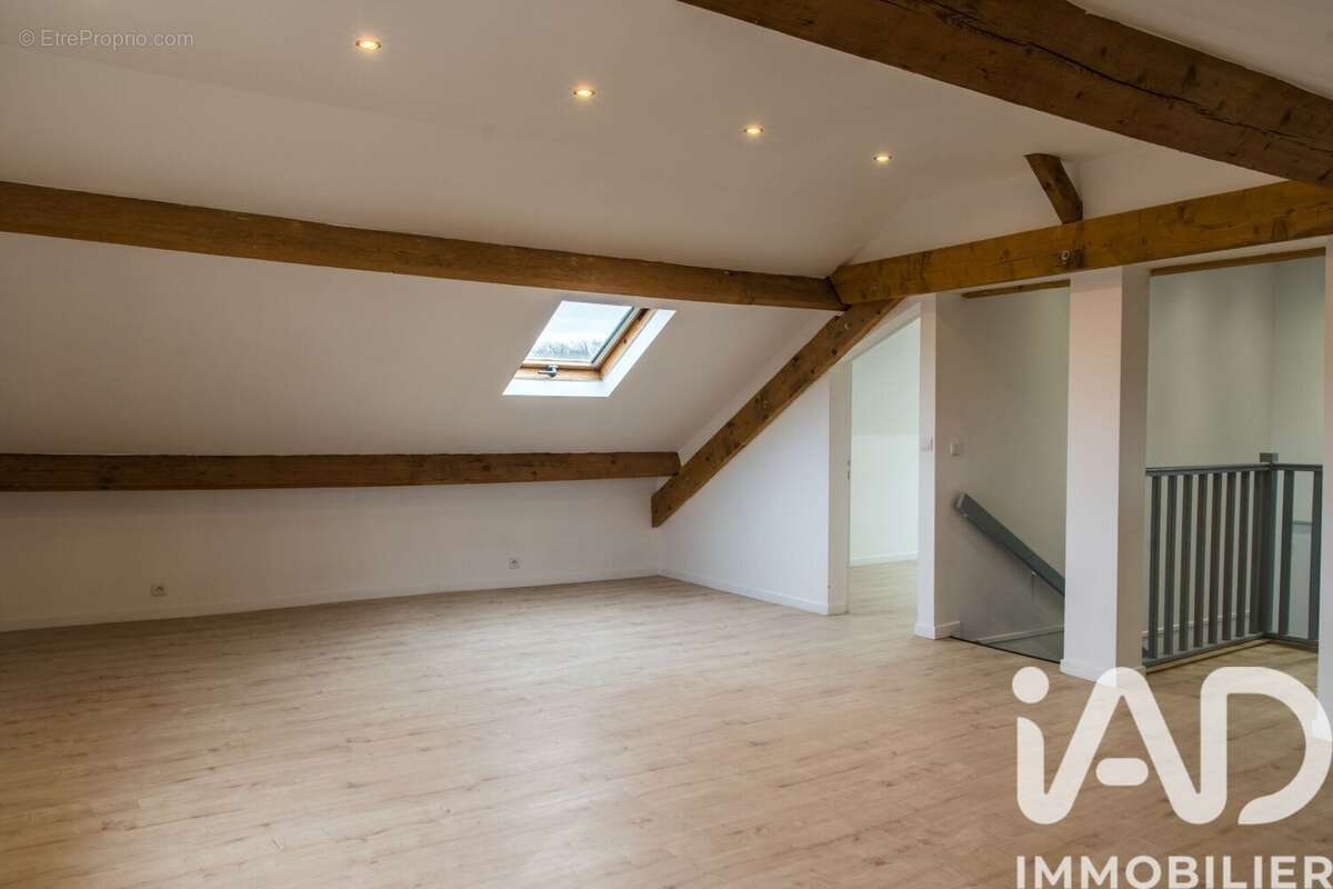 Photo 3 - Appartement à SAINT-GERMAIN-LES-ARPAJON