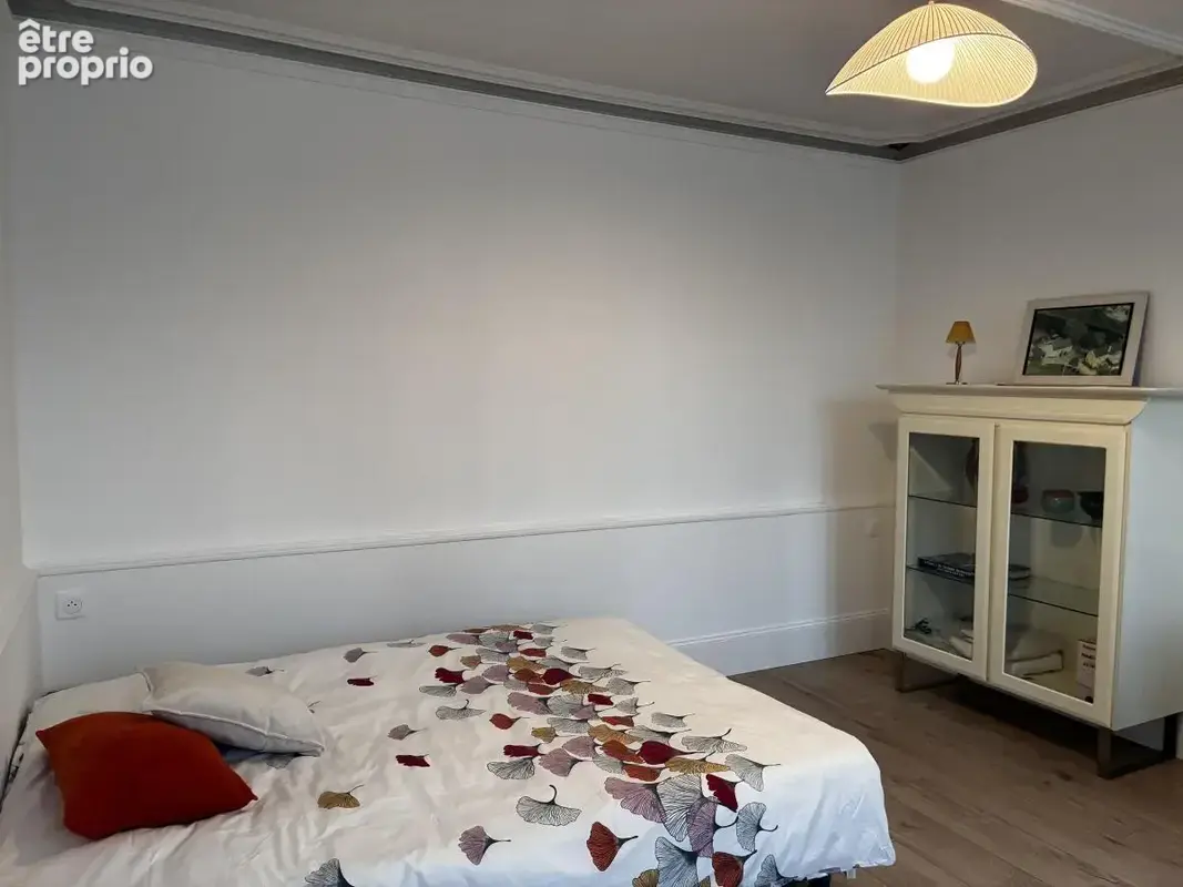 Maison 150 m² à Montigne-Le-Brillant  - photo 9