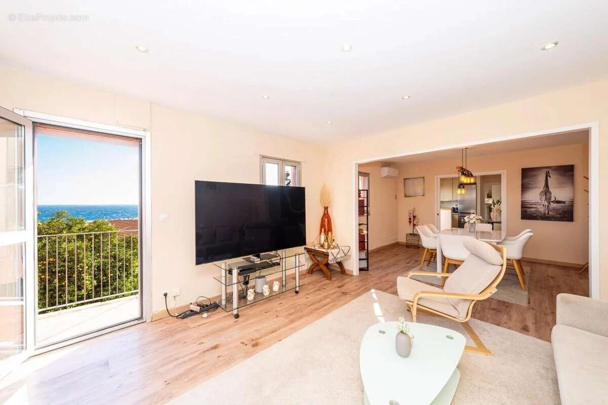 Appartement à CAP-D'AIL