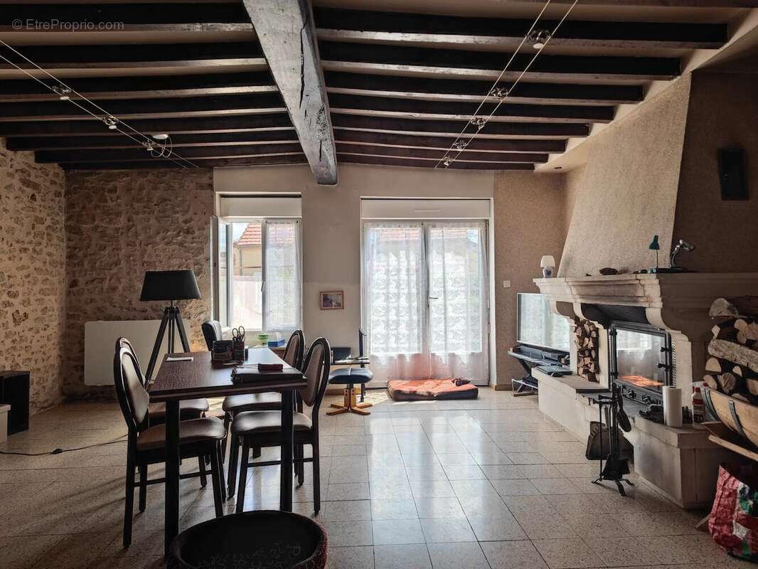 Appartement à TAMNAY-EN-BAZOIS