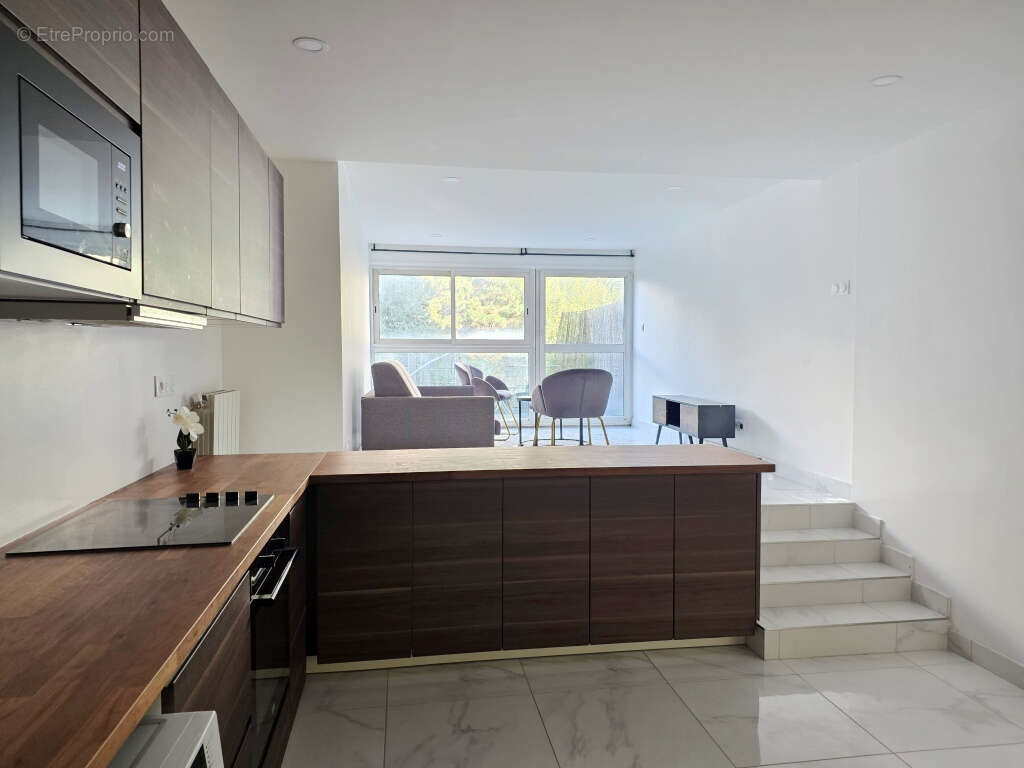 Appartement à PARIS-19E