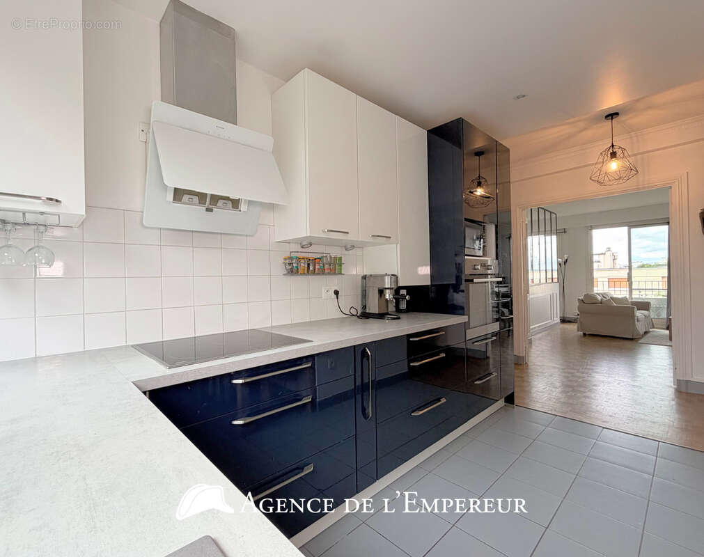 Appartement à SURESNES
