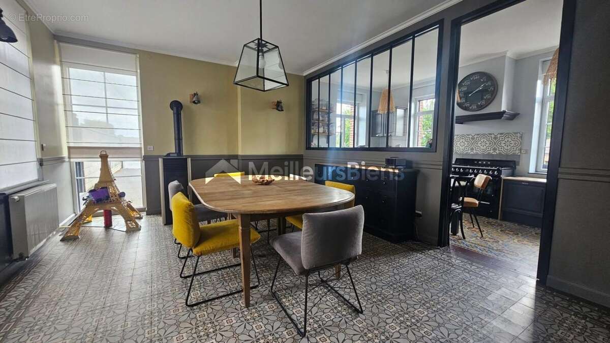 Maison à WARGNIES-LE-PETIT