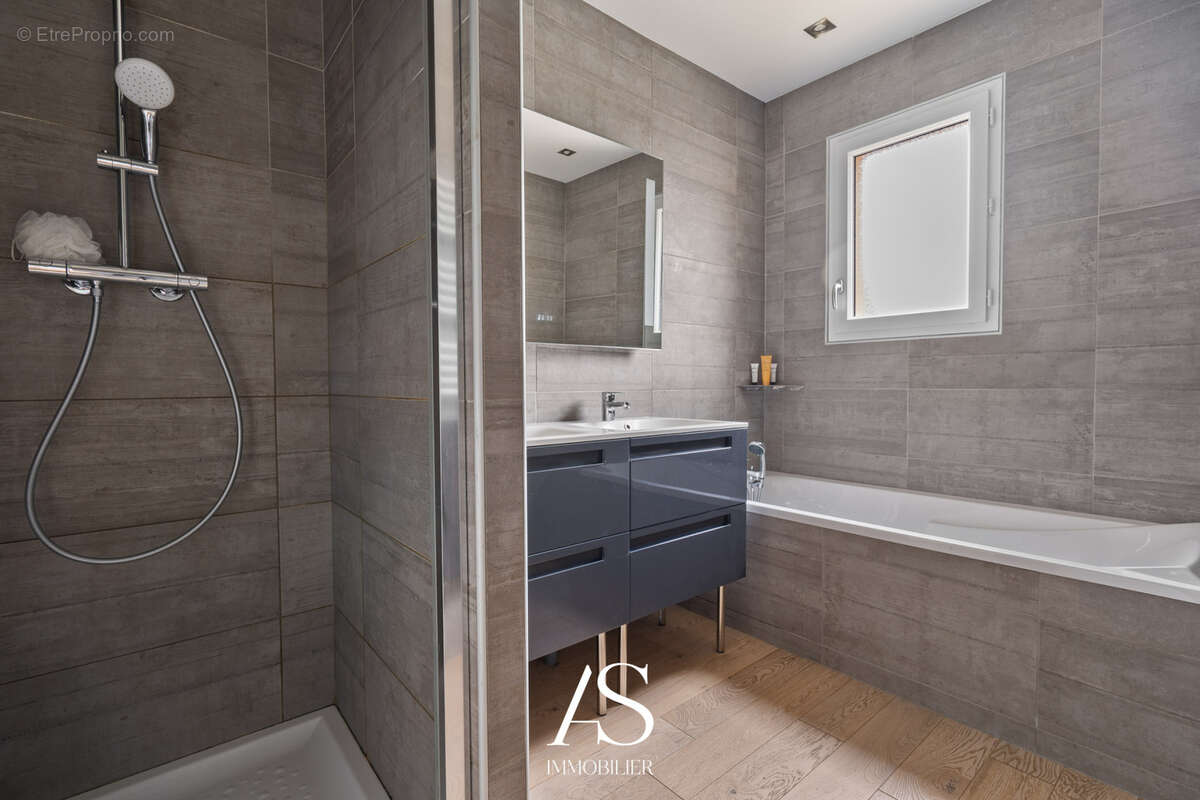 Maison à COLLONGES-AU-MONT-D&#039;OR