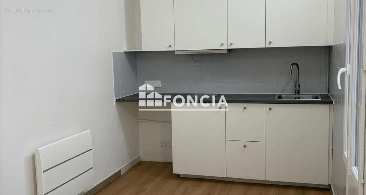 Appartement à SAINT-MAUR-DES-FOSSES