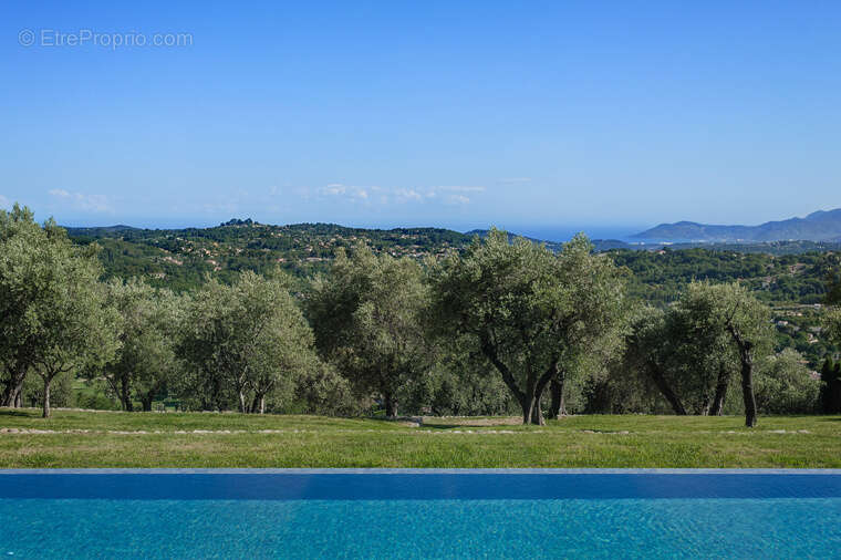 Prestigieuse Propriété à Chateauneuf de Grasse - photo 7