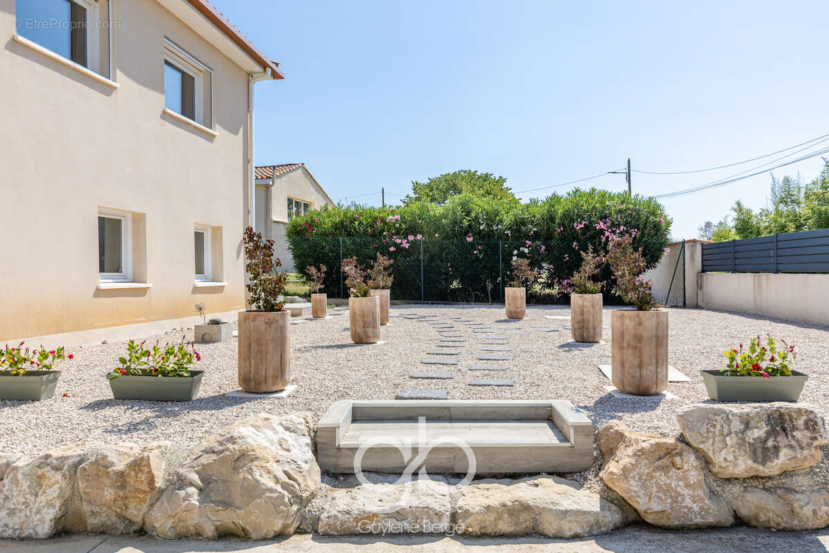 Maison t6 boisseron 34160  plain pied 215 m2  5 chambres  piscine terrain 1000 m2  grand garage  dpe a  proche sommières - photo 16