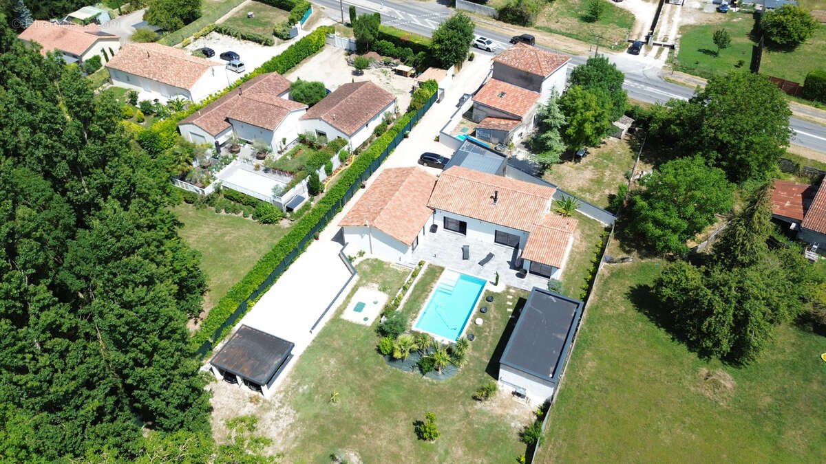 Maison à SAINT-MEDARD