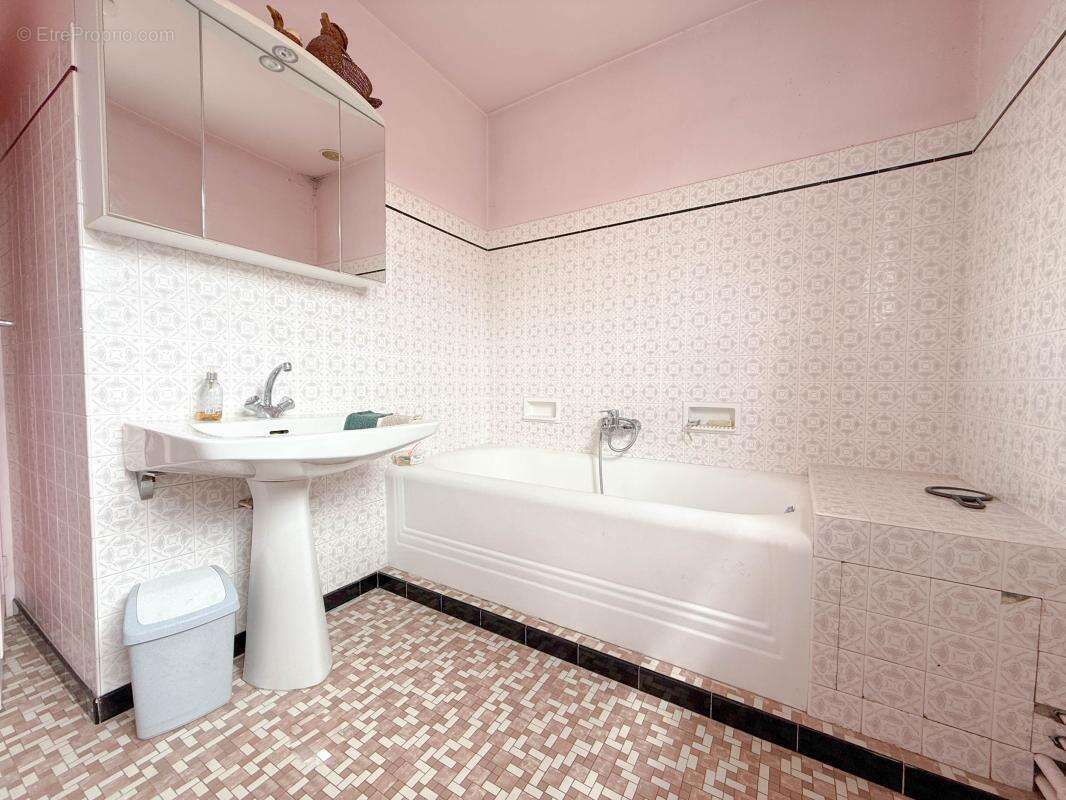 Maison à COURDIMANCHE