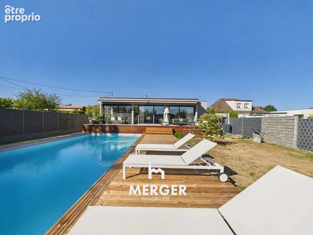 Maison  contemporaine avec piscine & sauna sur 10 ares - photo 11