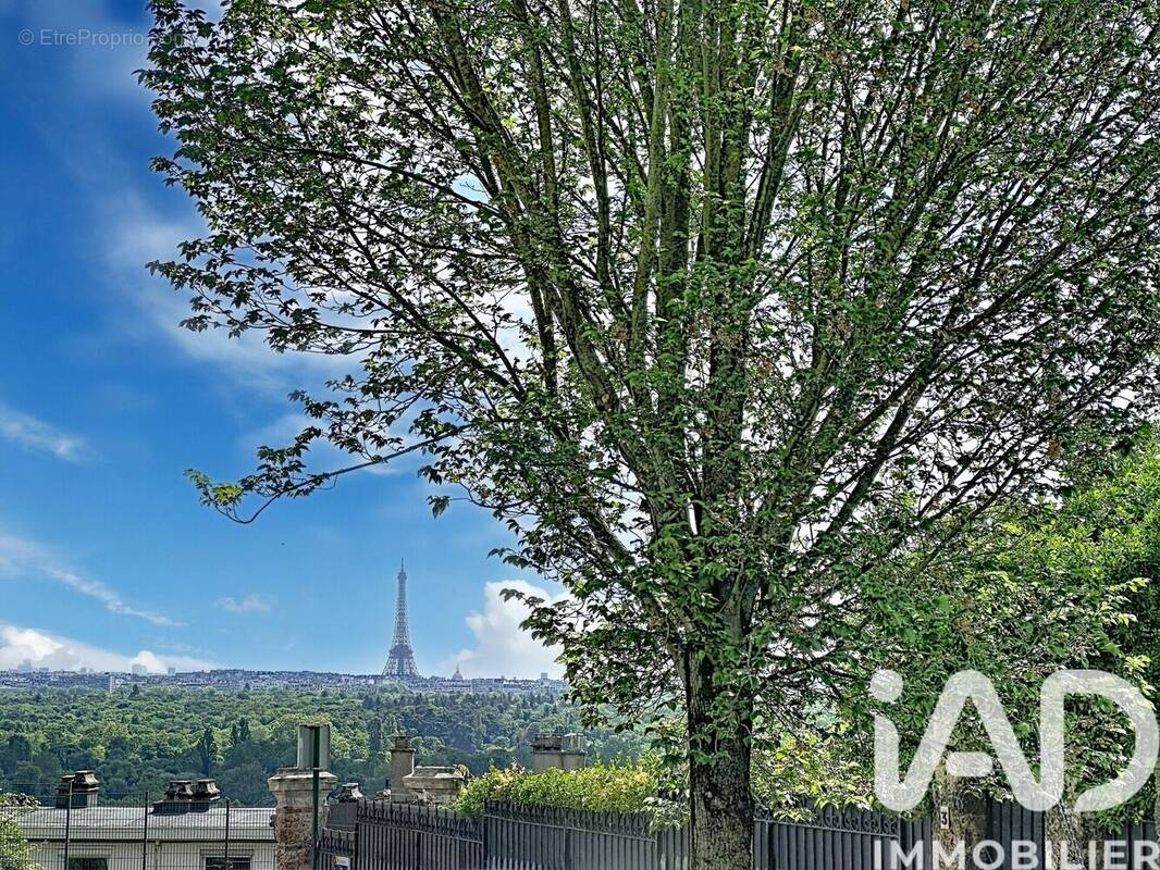 Photo 1 - Appartement à SURESNES
