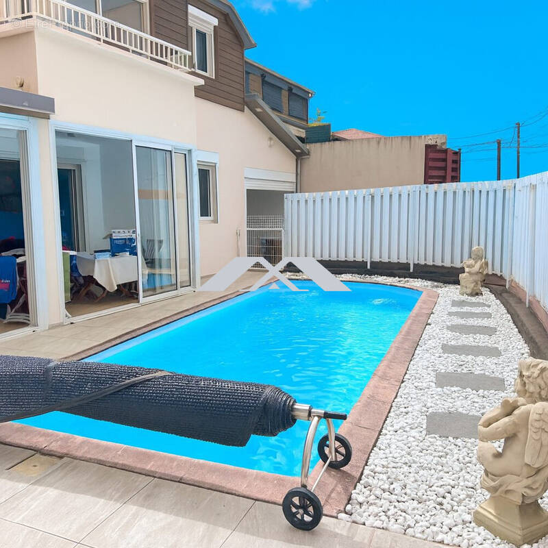 Maison à SAINT-PIERRE