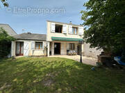 Maison à SAVIGNY-LE-TEMPLE