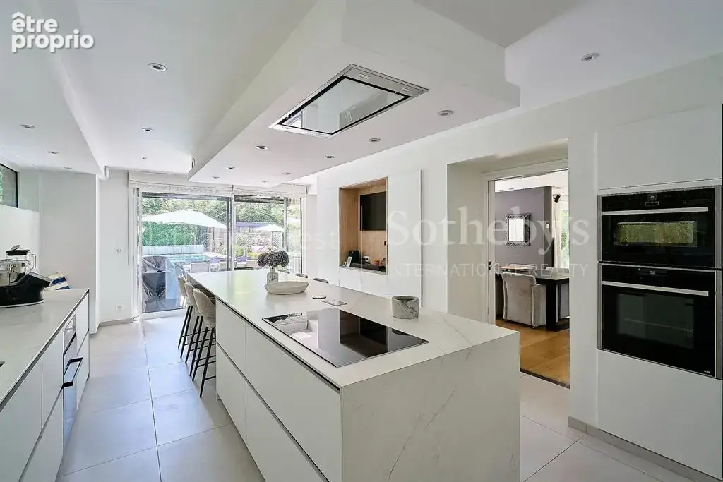 EXCLUSIVITÉ – Croix, splendide maison contemporaine ,4 ch, piscine extérieure. - photo 7