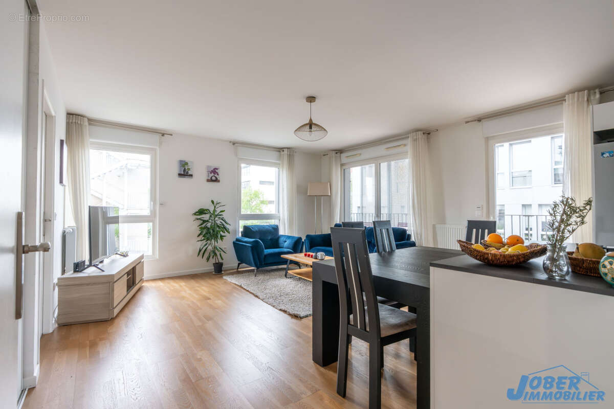 Appartement à NOGENT-SUR-MARNE