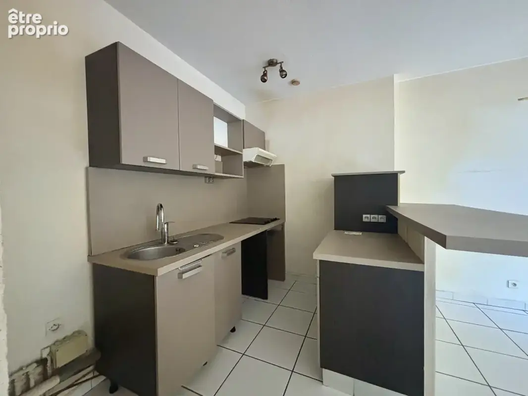 T3 de 86 m2 avec grande terrasse et 2 parkings   Hauts des Jardins Saint-Jacques - photo 4