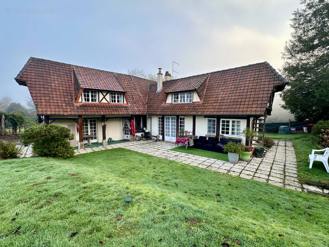 Maison à FREULLEVILLE