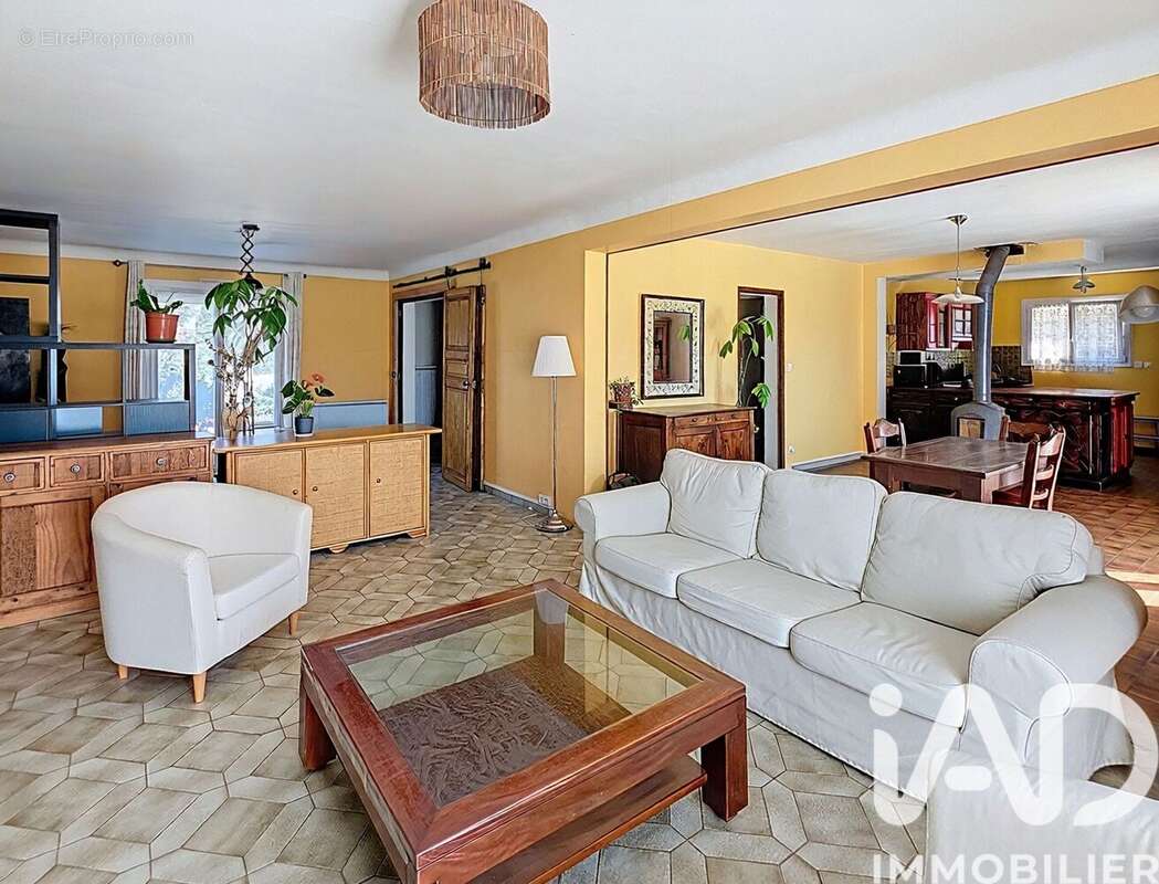 Photo 6 - Maison à LUYNES