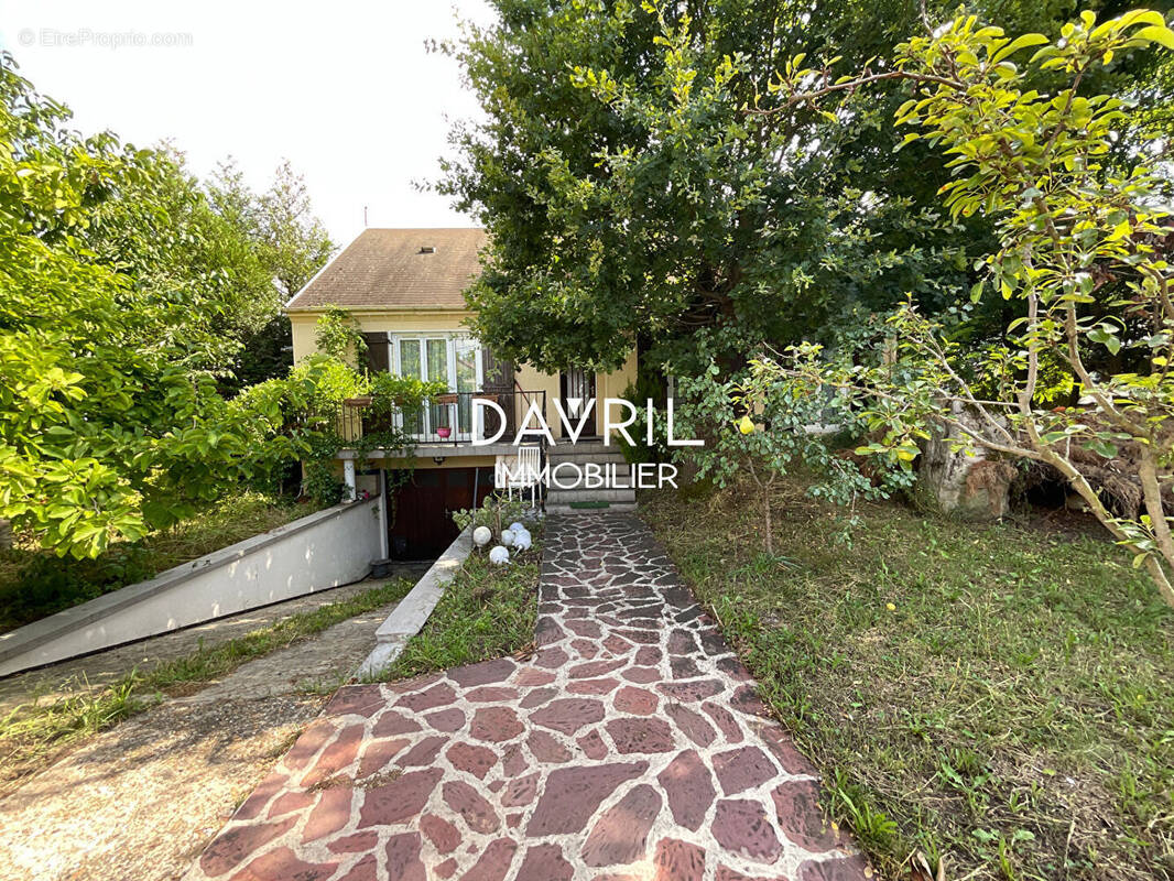 Maison à CONFLANS-SAINTE-HONORINE