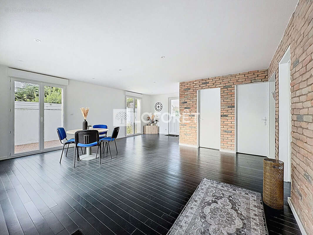 Maison à OUISTREHAM