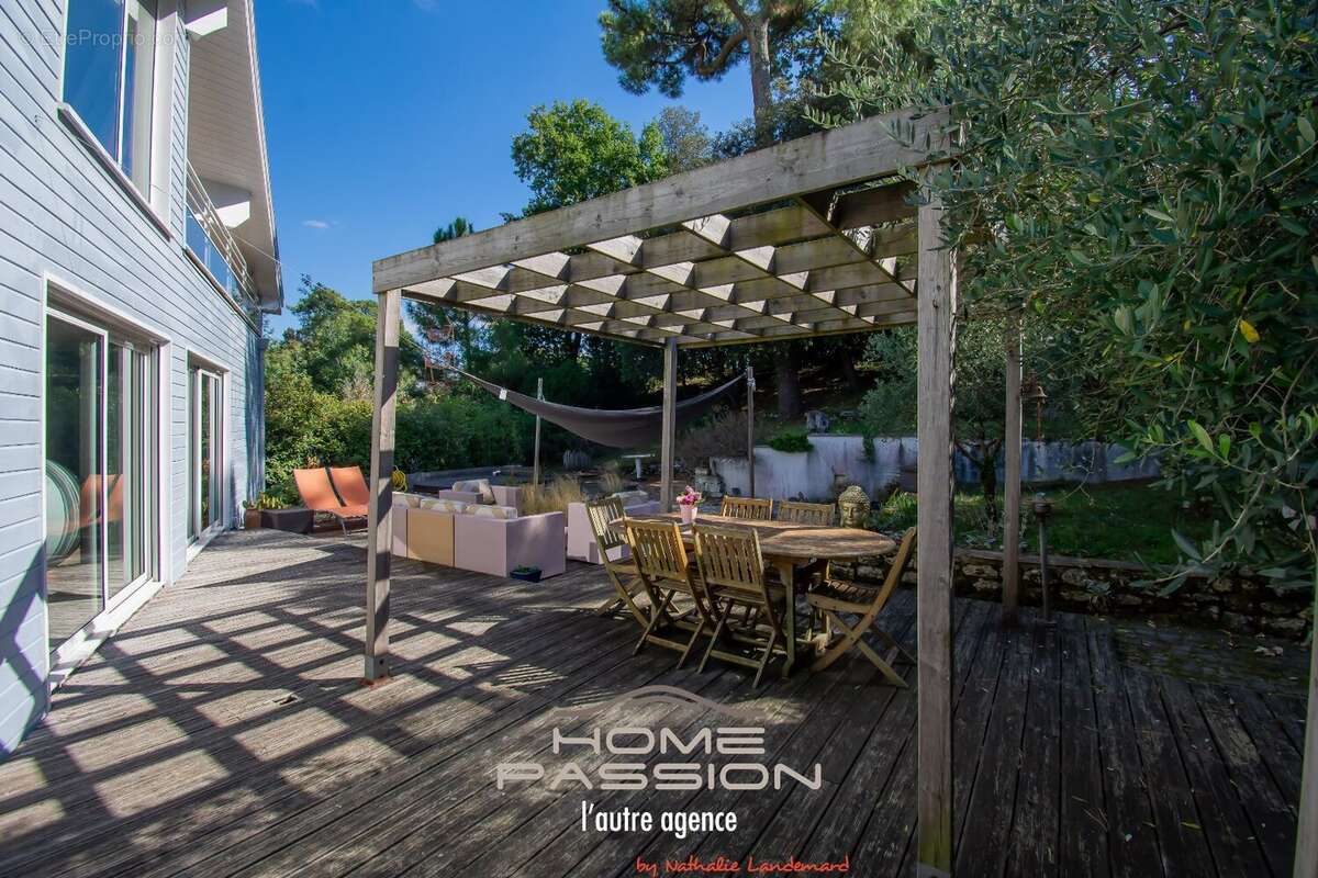 Maison à SAINT-GEORGES-DE-DIDONNE