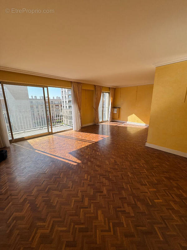 Appartement à VERSAILLES