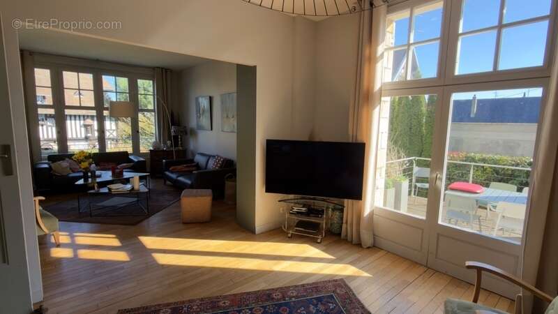 Maison à MONT-SAINT-AIGNAN