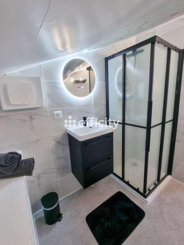 Appartement à SAINTES