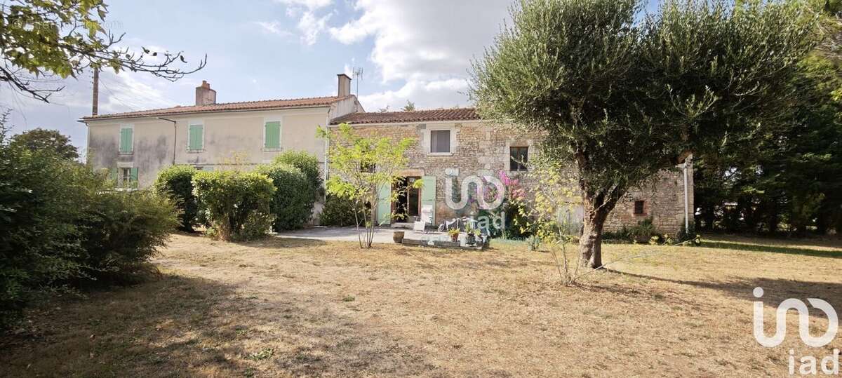 Photo 2 - Maison à FONTAINES