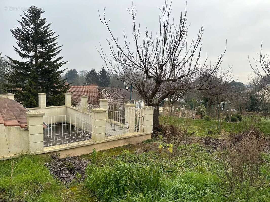 Terrain constructible à  Vauréal - photo 3