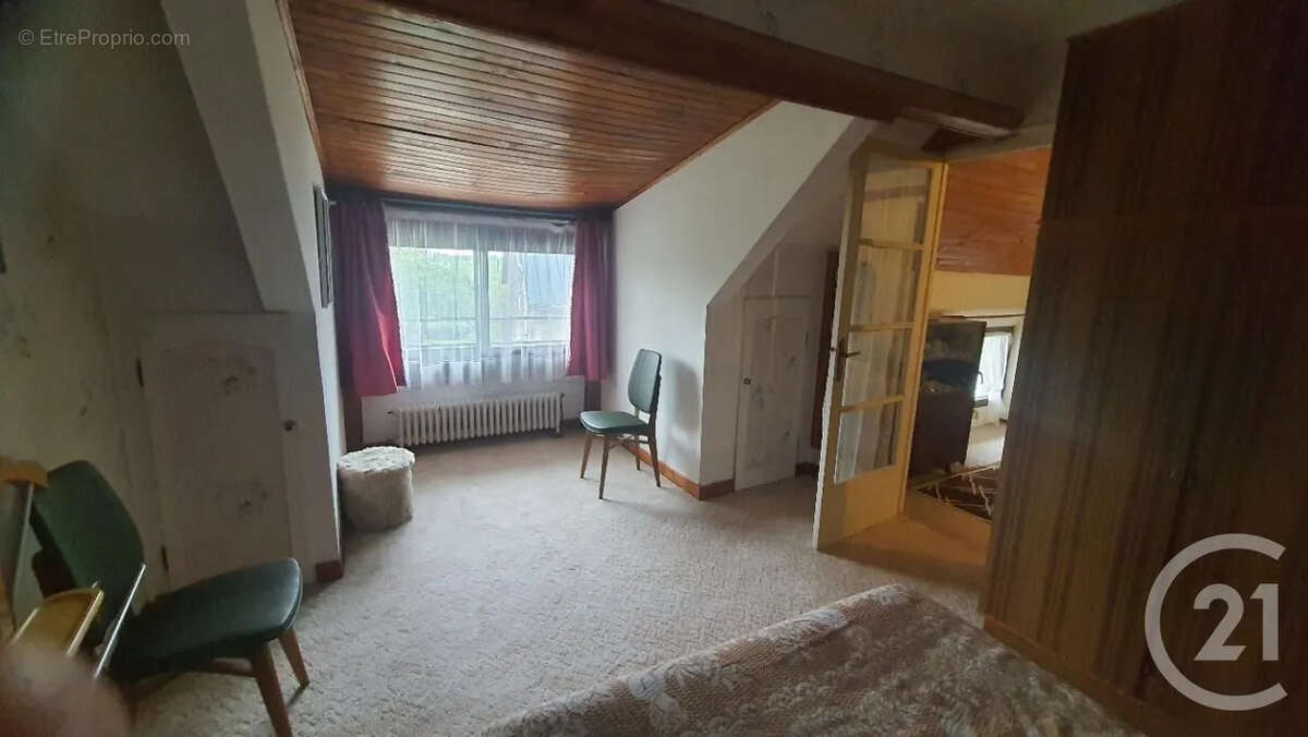 Maison à AUNAY-EN-BAZOIS