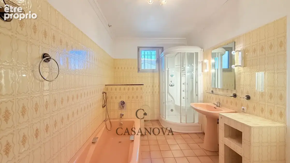 Villa d'architecte avec piscine, six chambres et appartement indépendant sur 1 720 m² de terrain - photo 13