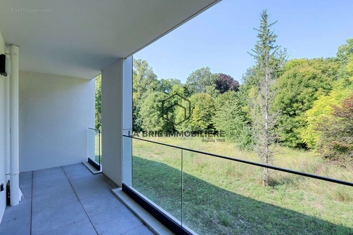 Appartement à DAMMARIE-LES-LYS