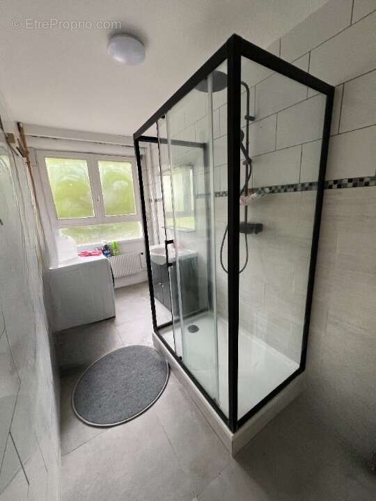 Appartement à SURVILLIERS