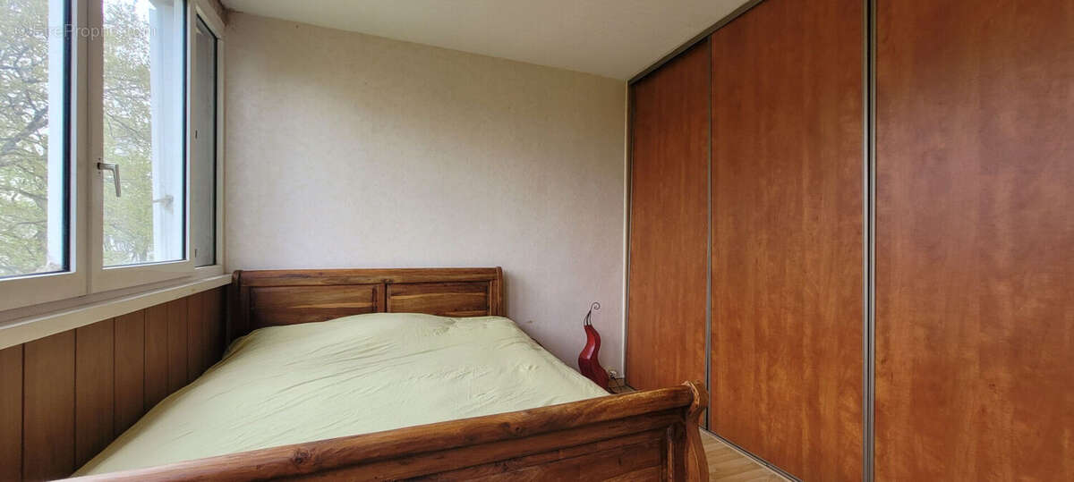 Appartement 85 m² à Mourenx  - photo 5