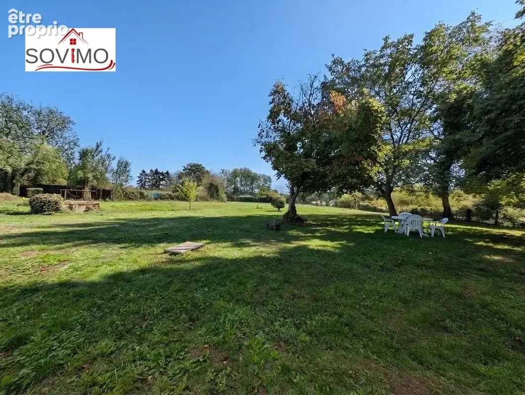 En campagne, jolie maison charentaise avec grange et terrain attenants de 5439 m2 - photo 3