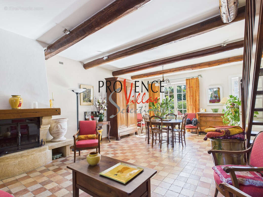 Maison à SAINT-ETIENNE-DU-GRES