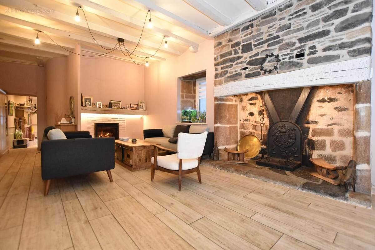 Appartement à PLEAUX