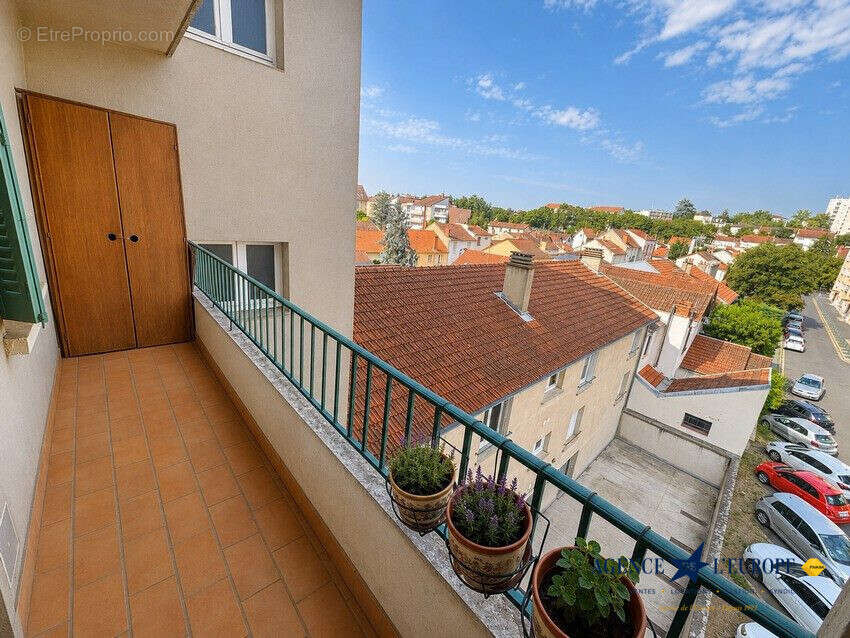 Appartement 80 m² à Vichy  - photo 3