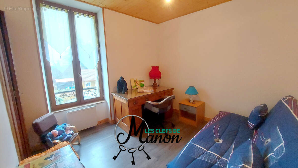 Maison à BESSINES-SUR-GARTEMPE