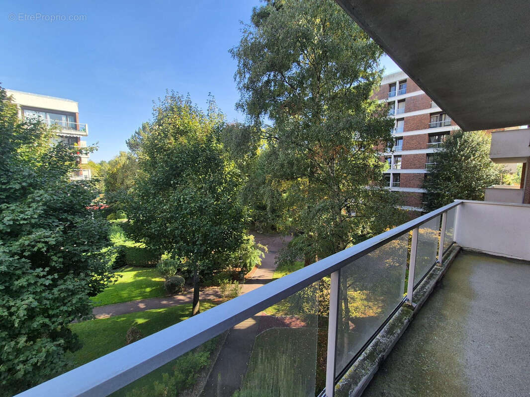 Appartement à JOUY-EN-JOSAS