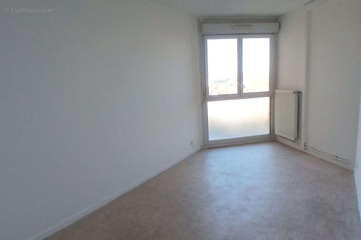 Appartement à MARSEILLE-9E
