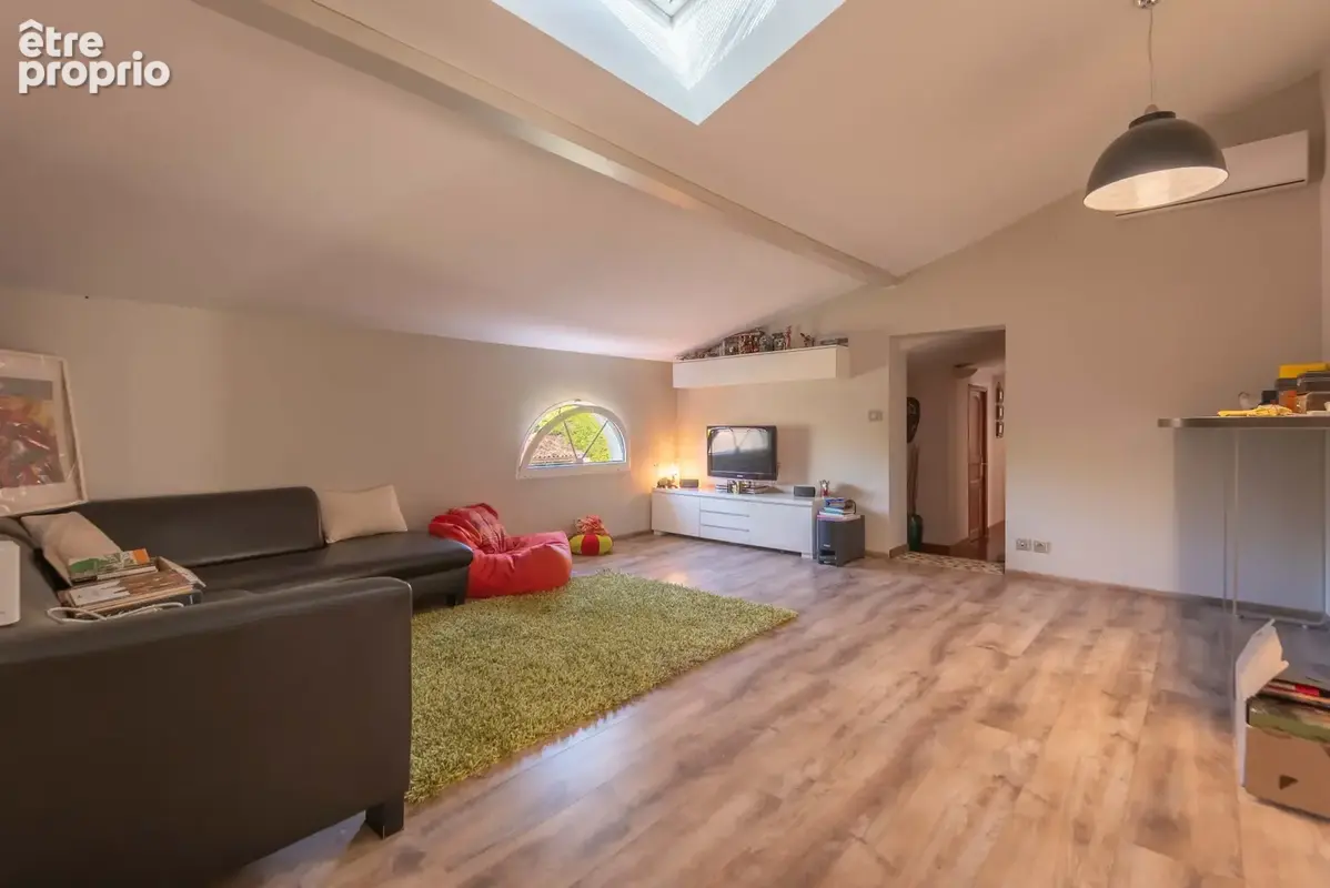 Villa de 339 m2 - 6 chambres - sur 3200 m2 - photo 21
