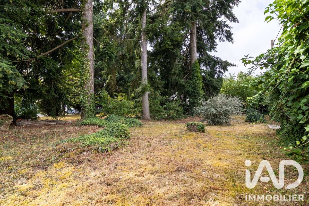 Terrain 325 m² à Osny  - photo 8