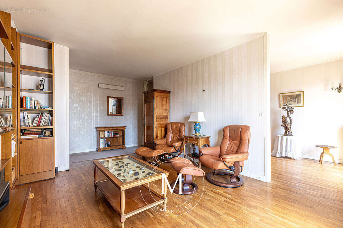Appartement à MONTROUGE