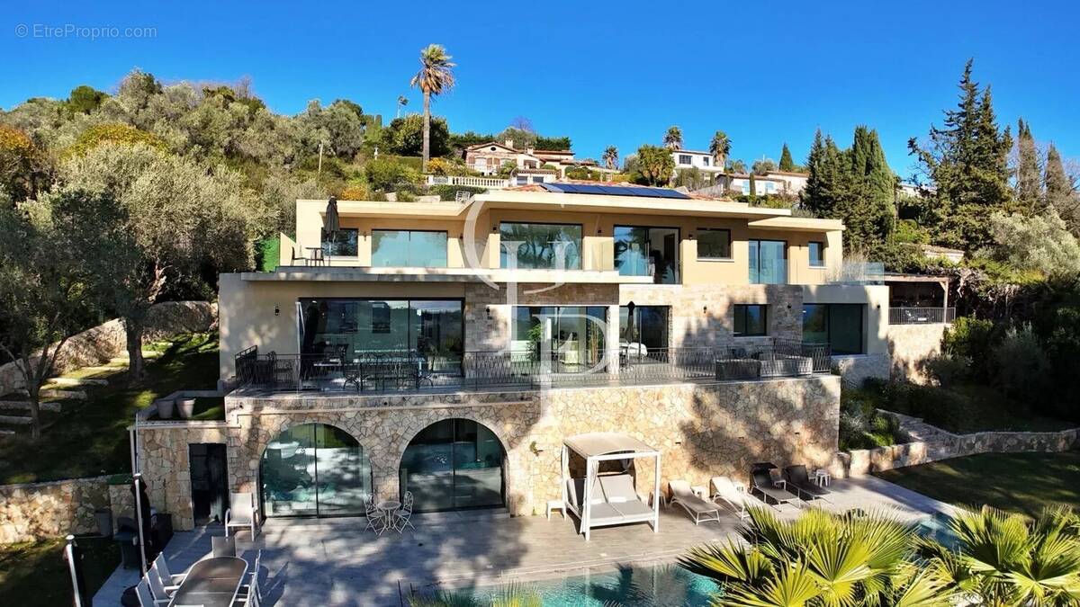 Maison à MOUGINS
