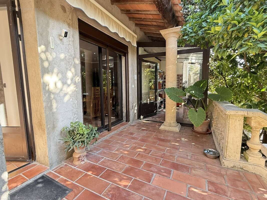 Maison à PUISSALICON