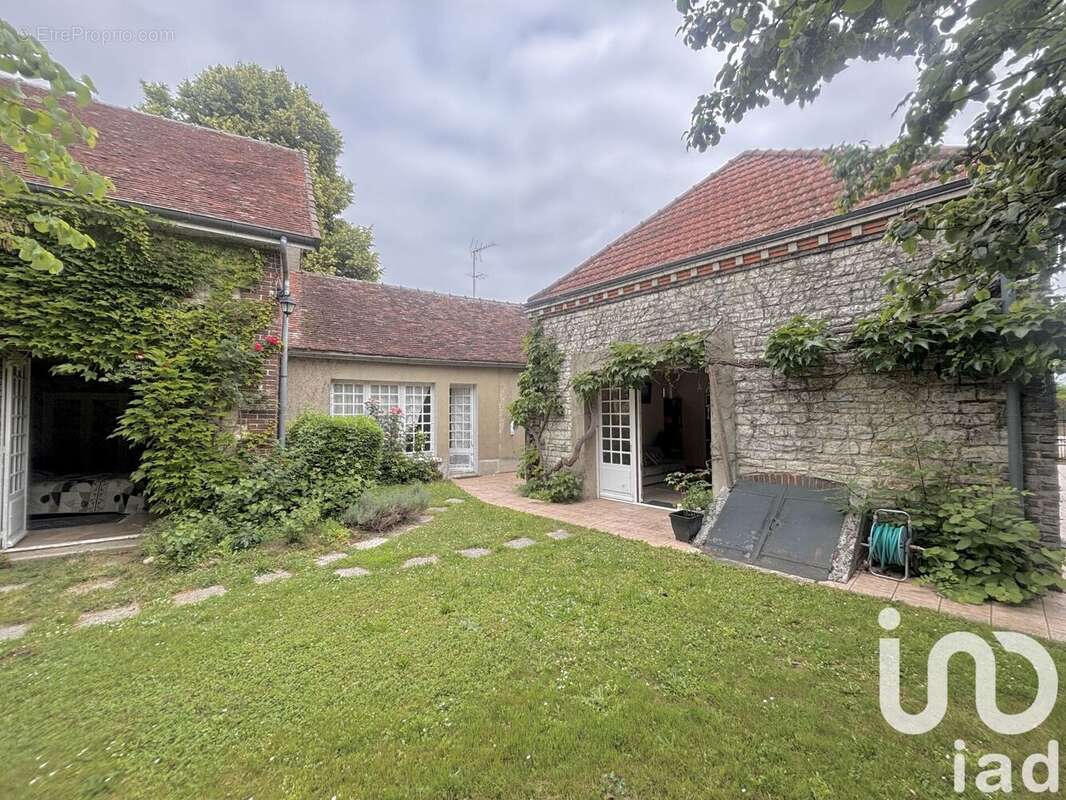 Photo 2 - Maison à BUCHERES