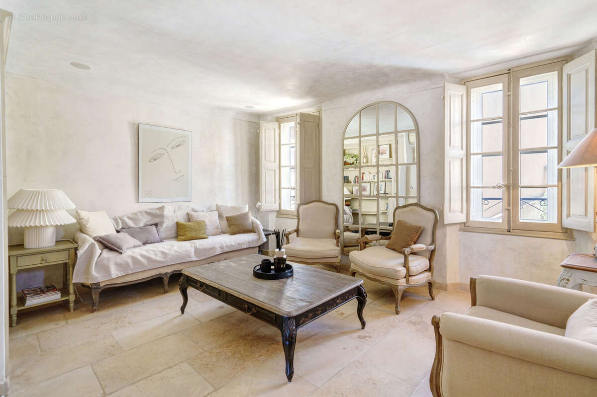 Appartement à SAINT-TROPEZ